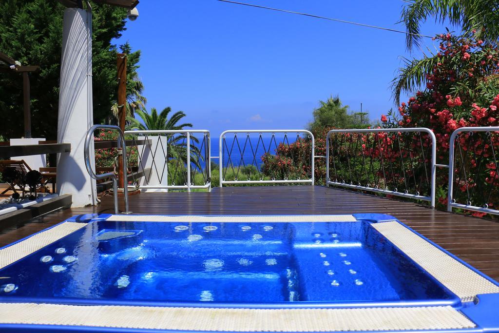 Cala Cavone Guest House ポンツァ エクステリア 写真