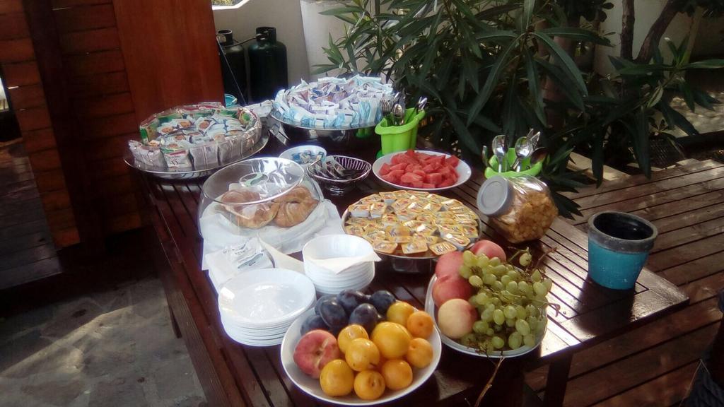 Cala Cavone Guest House ポンツァ エクステリア 写真